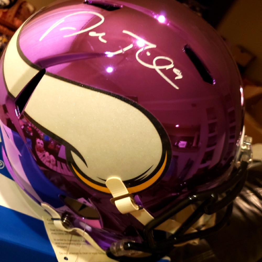 - WoW!♡♡♡! Adam Theilen replica Chrome Autographed Helmet